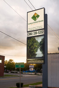 Lands of North Florida Realty Inc exterior Signage